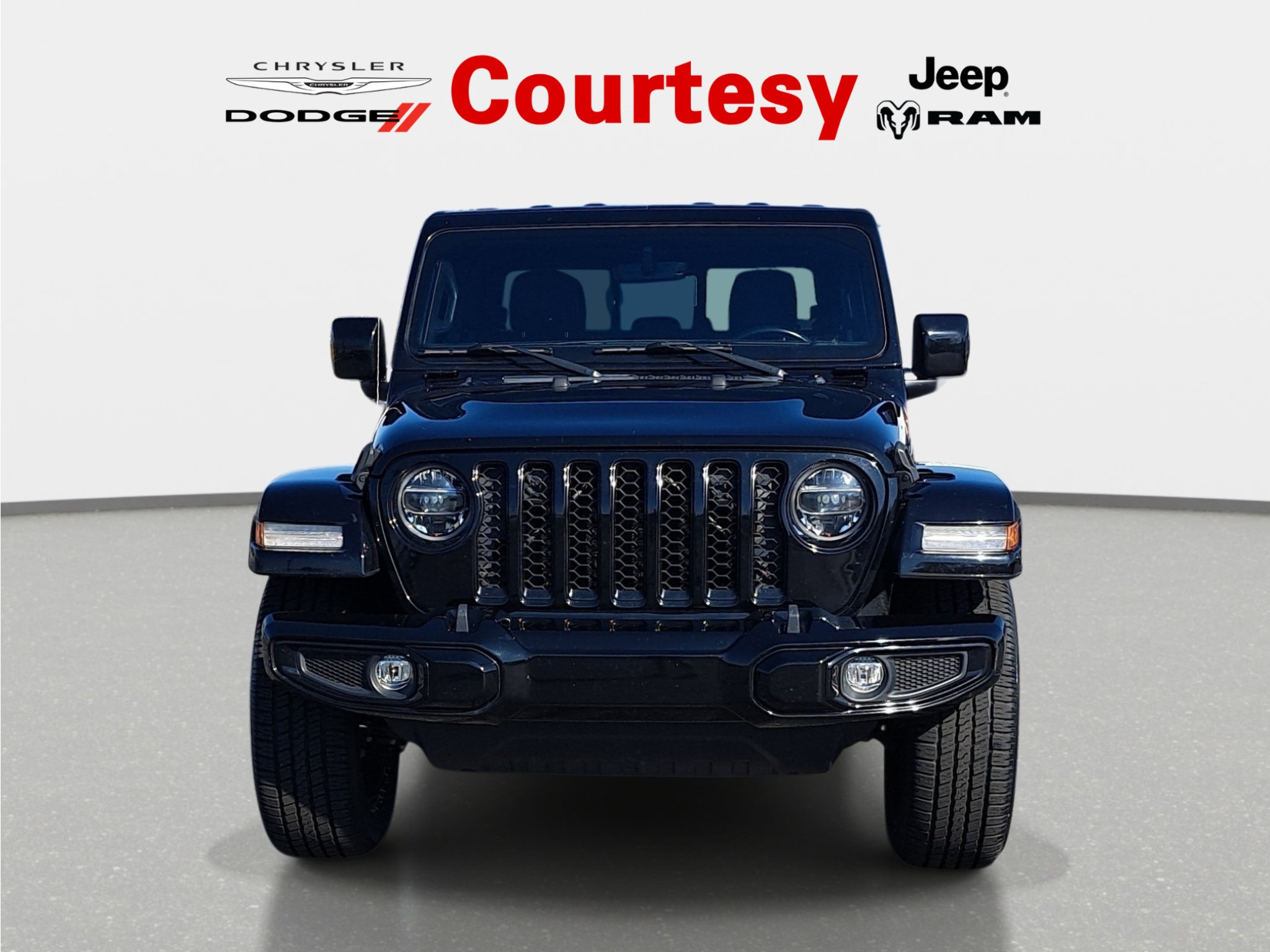 Certified 2021 Jeep Gladiator Overland AWD/4WD image 9