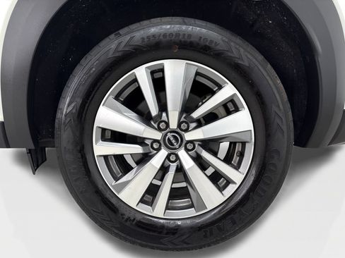 Used 2023 Nissan Pathfinder SL FWD image 54