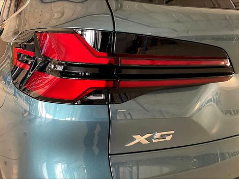 New 2026 BMW X5 sDrive40i w/ Premium Package image 14