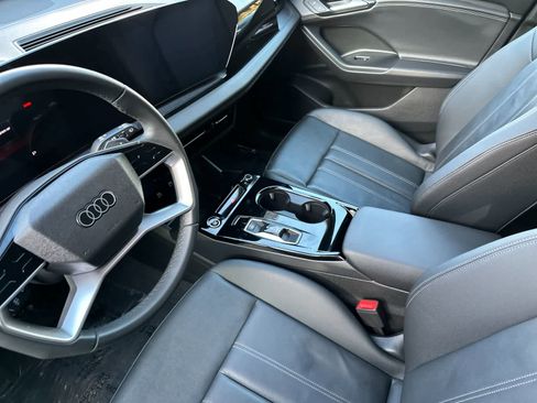 Used 2025 Audi Q6 e-tron Premium w/ Convenience Package image 11