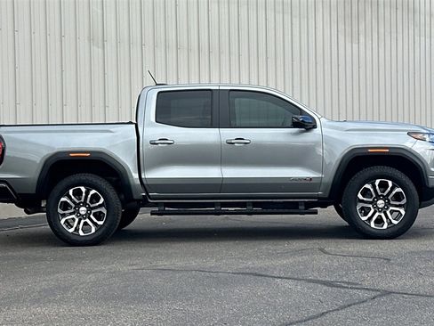 Used 2024 GMC Canyon AT4 w/ AT4 Premium Package image 4