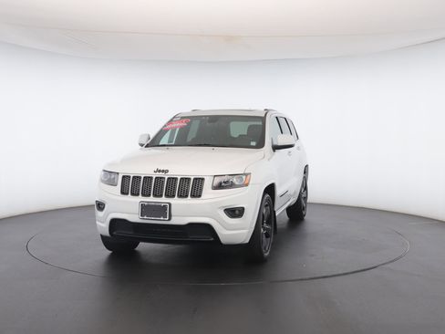 Used 2015 Jeep Grand Cherokee Altitude image 39