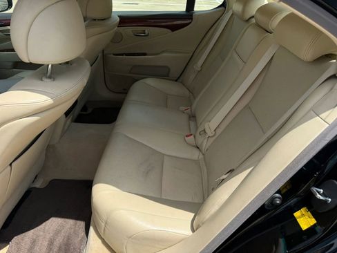 Used 2012 Lexus LS 460 w/ Luxury Value Edition RWD image 13