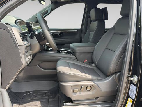 New 2026 Chevrolet Tahoe Z71 w/ Z71 Off-Road Package AWD/4WD image 9