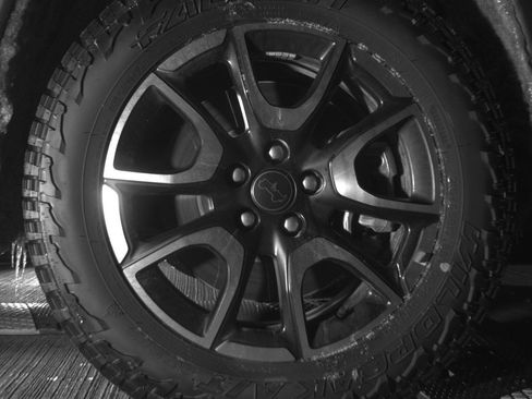 Used 2025 Jeep Compass Trailhawk AWD/4WD image 15