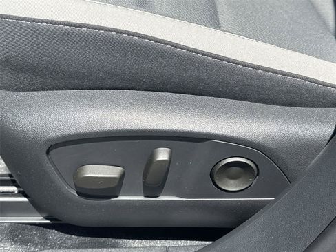 Used 2025 Honda Prologue EX image 14