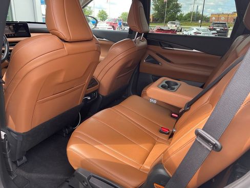 Used 2023 INFINITI QX60 Sensory AWD/4WD image 6