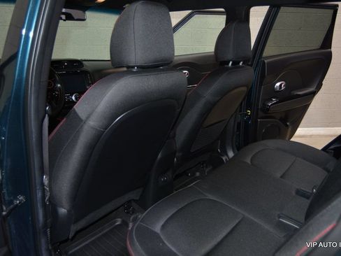 Used 2018 Kia Soul + FWD image 13