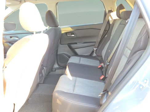 Used 2026 Nissan Rogue SV w/ Cold Weather Package FWD image 10
