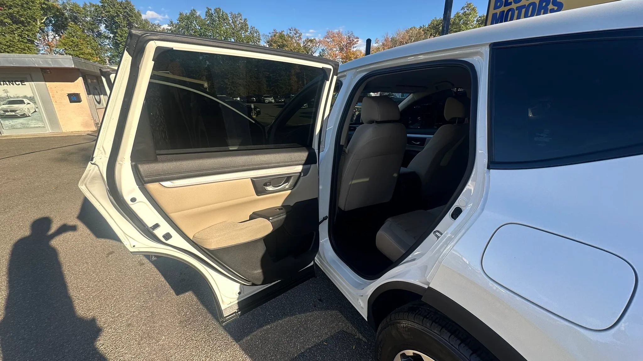 Used 2018 Honda CR-V LX image 29