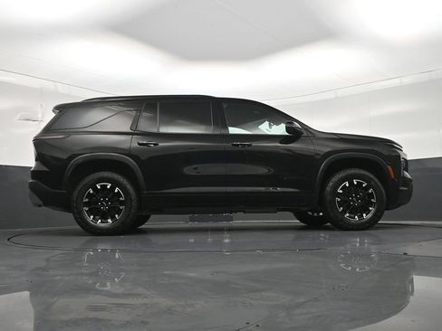 Used 2024 Chevrolet Traverse Z71 w/ Enhanced Driving Package AWD/4WD image 27