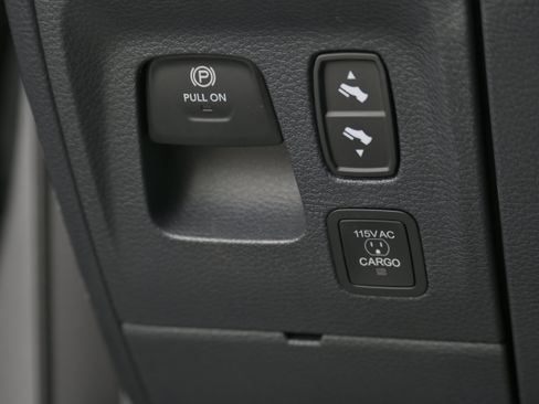 Used 2025 RAM 1500 Tungsten AWD/4WD image 23