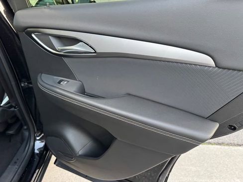 Certified 2025 Buick Envision Sport Touring image 9