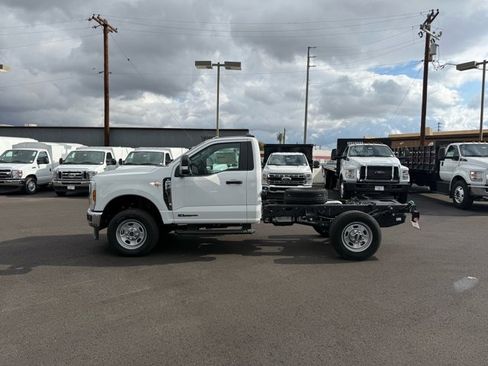 New 2024 Ford F350 XL w/ XL Chrome Package image 4