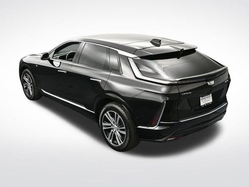 Used 2025 Cadillac Lyriq Luxury AWD/4WD image 18