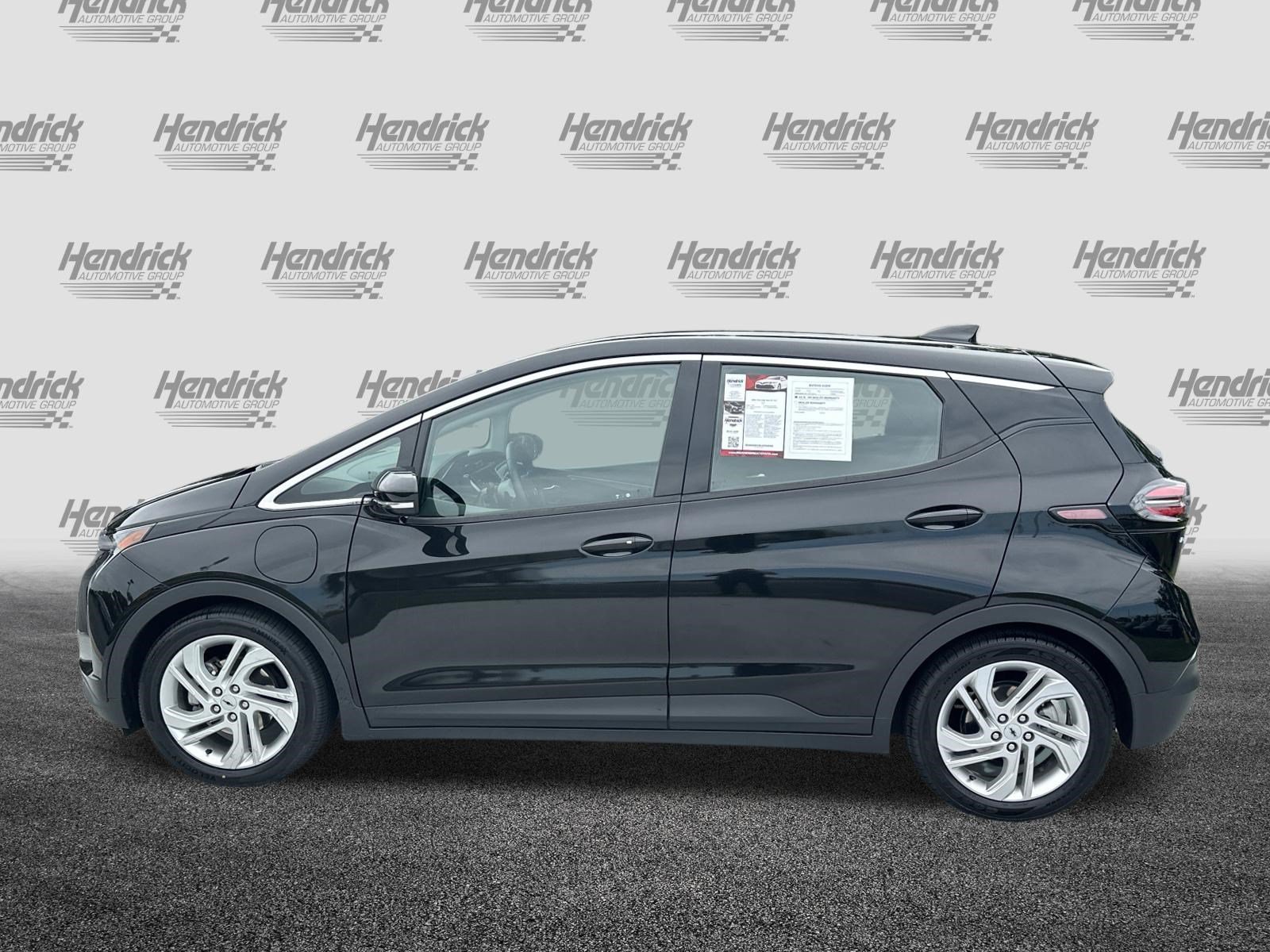Used 2023 Chevrolet Bolt LT w/ Driver Confidence Package FWD image 7