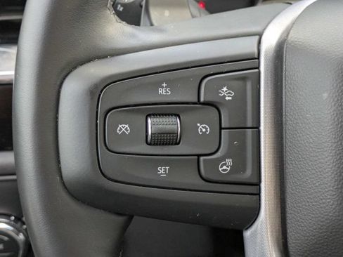 Used 2025 GMC Sierra 1500 SLT w/ SLT Convenience Package RWD image 25