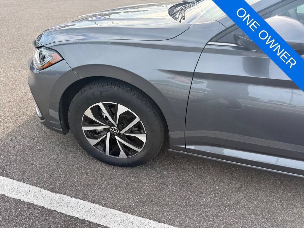 Used 2025 Volkswagen Jetta S FWD image 7