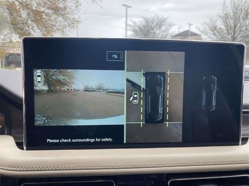 Used 2022 Lincoln Nautilus Reserve image 14