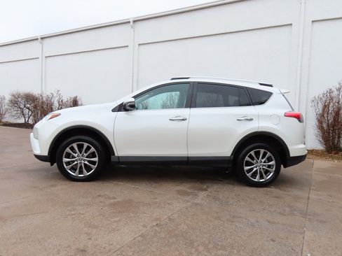 Used 2016 Toyota RAV4 Limited image 4