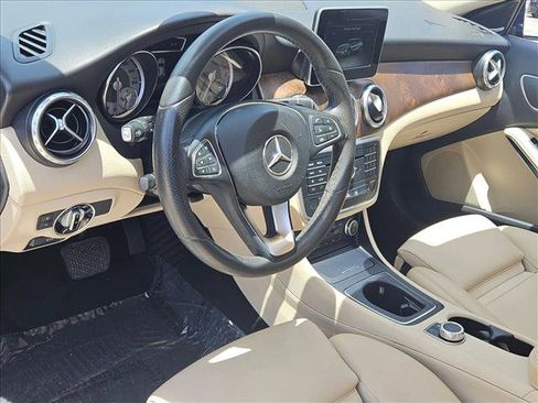 Certified 2017 Mercedes-Benz GLA 250 image 10