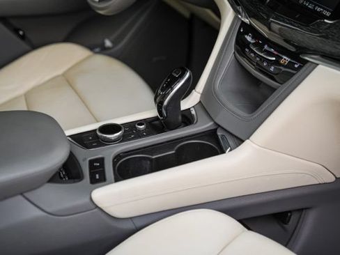 Used 2020 Cadillac XT6 Premium Luxury AWD/4WD image 38
