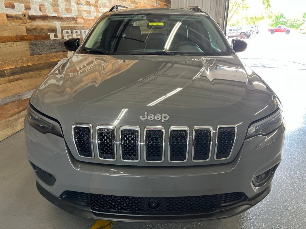 Used 2022 Jeep Cherokee Latitude Lux AWD/4WD image 7