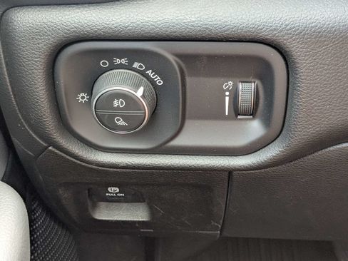 Used 2023 RAM 1500 Big Horn AWD/4WD image 27