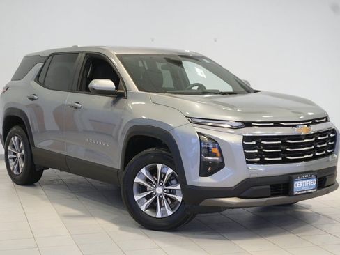 Certified 2025 Chevrolet Equinox LT image 3