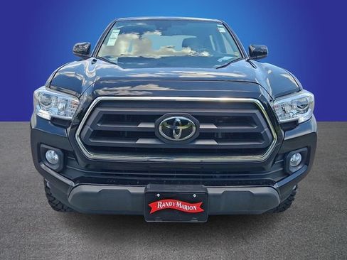 Used 2022 Toyota Tacoma SR5 AWD/4WD image 2