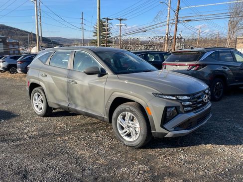 New 2026 Hyundai Tucson SE image 2