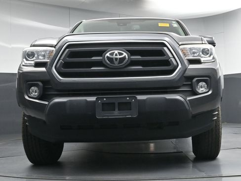 Used 2020 Toyota Tacoma SR5 image 24