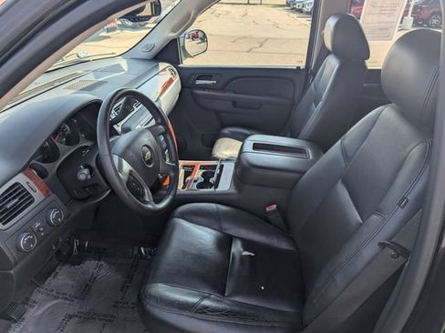 Used 2012 Chevrolet Tahoe LTZ AWD/4WD image 13