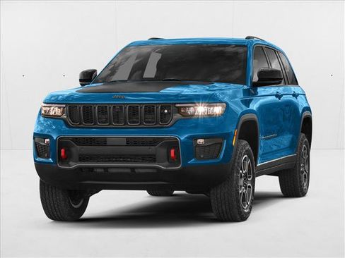 Used 2023 Jeep Grand Cherokee Overland w/ Adv Protech Group III RWD image 1