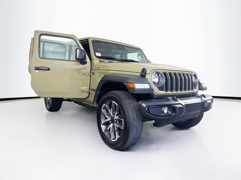 Used 2025 Jeep Wrangler Unlimited Sport S 4xe AWD/4WD image 35