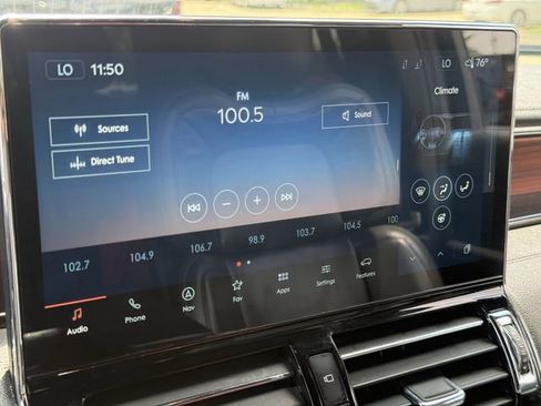 Used 2023 Lincoln Navigator Reserve AWD/4WD image 18