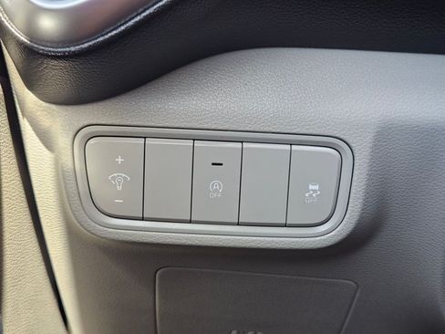 Used 2022 Kia Soul LX FWD image 30