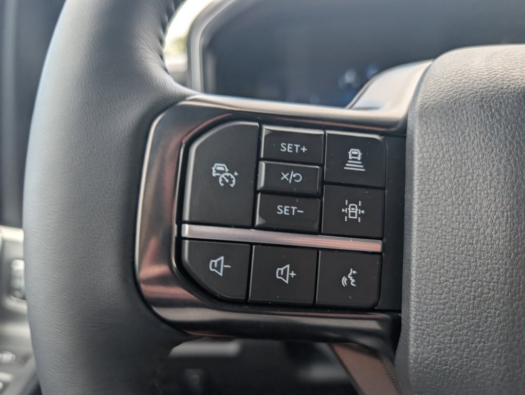 New 2026 Ford F250 Platinum AWD/4WD image 9
