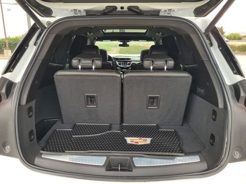 Used 2023 Cadillac XT6 Premium Luxury FWD image 10