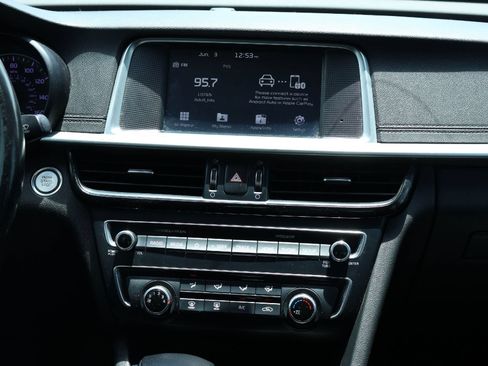 Used 2020 Kia Optima SE FWD image 16