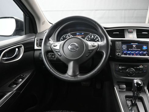 Used 2019 Nissan Sentra SV image 10