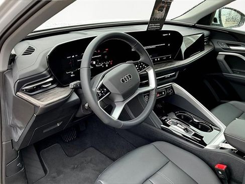 New 2025 Audi Q5 Premium image 6