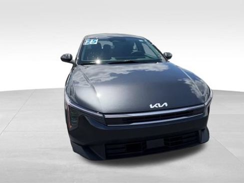 Used 2025 Kia K4 FWD image 9