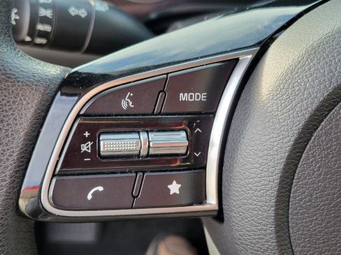 Used 2024 Kia Forte LXS image 15