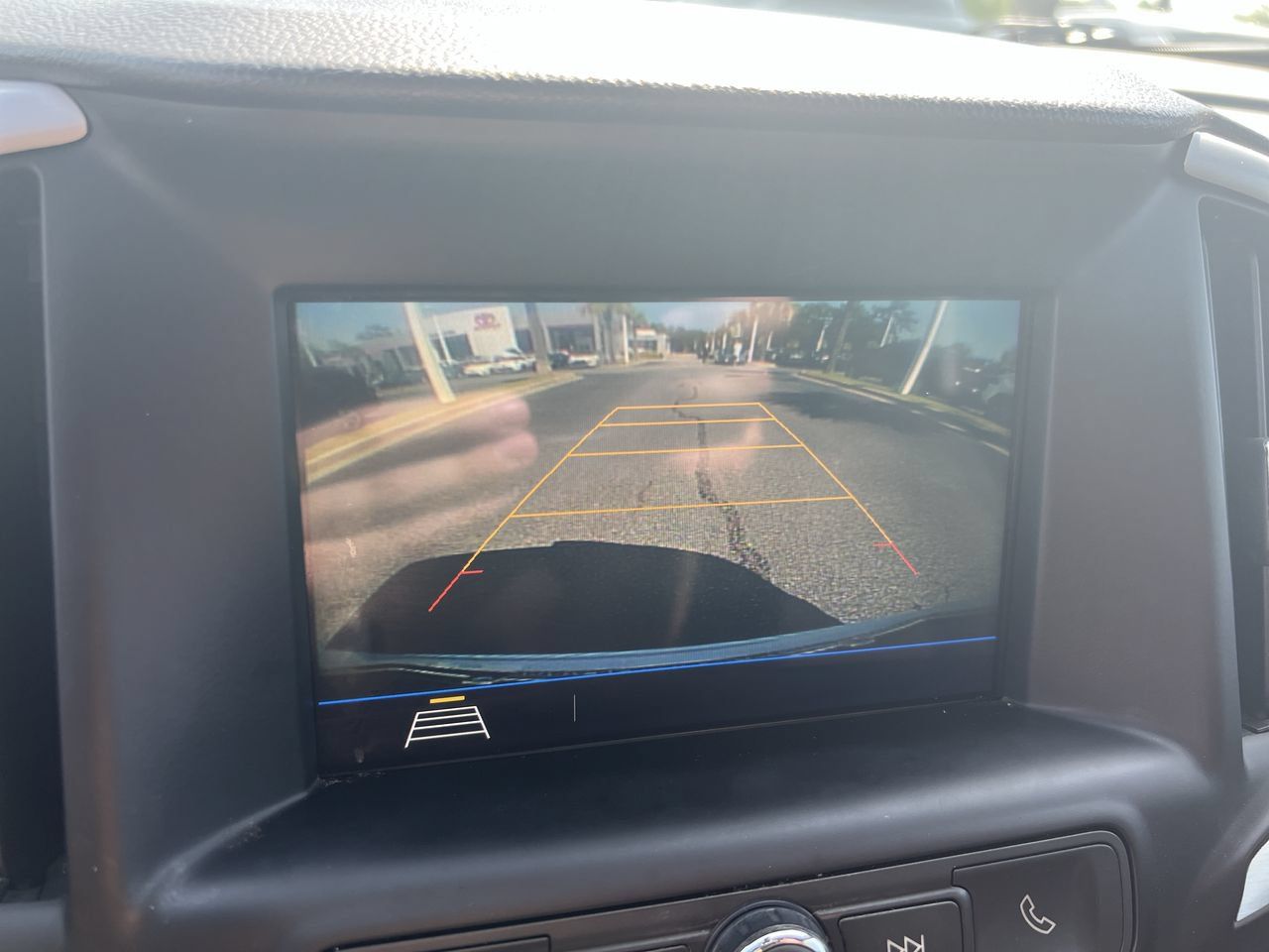 Used 2018 GMC Terrain SLE FWD image 25