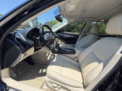 Used 2015 INFINITI Q50 Premium w/ Navigation Package AWD/4WD image 9