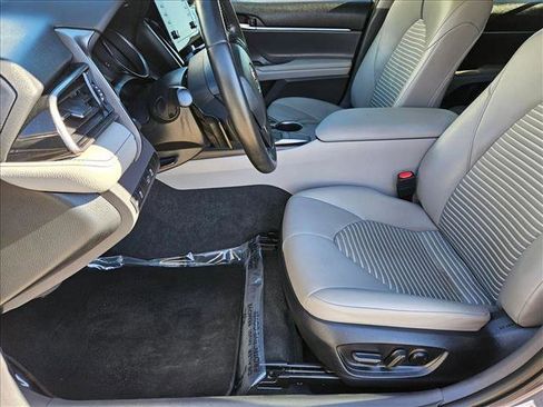 Used 2023 Toyota Camry SE image 20