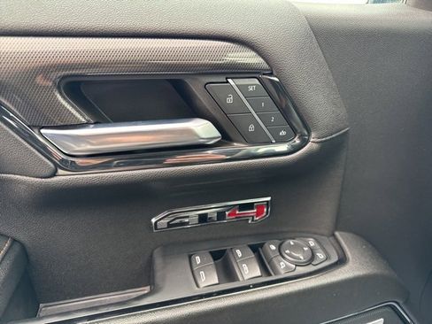 Used 2024 GMC Sierra 1500 AT4 w/ Technology Package image 21