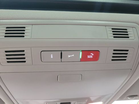 Used 2023 Volkswagen Jetta SE w/ Panoramic Sunroof Package FWD image 43