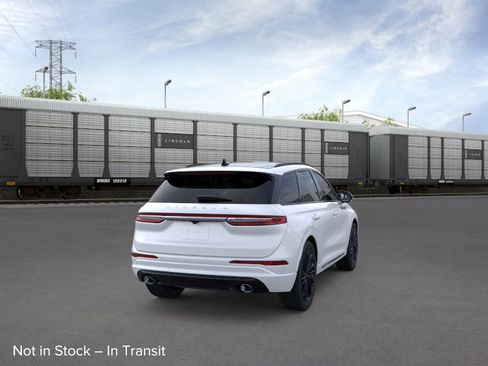 New 2026 Lincoln Corsair Premiere image 8